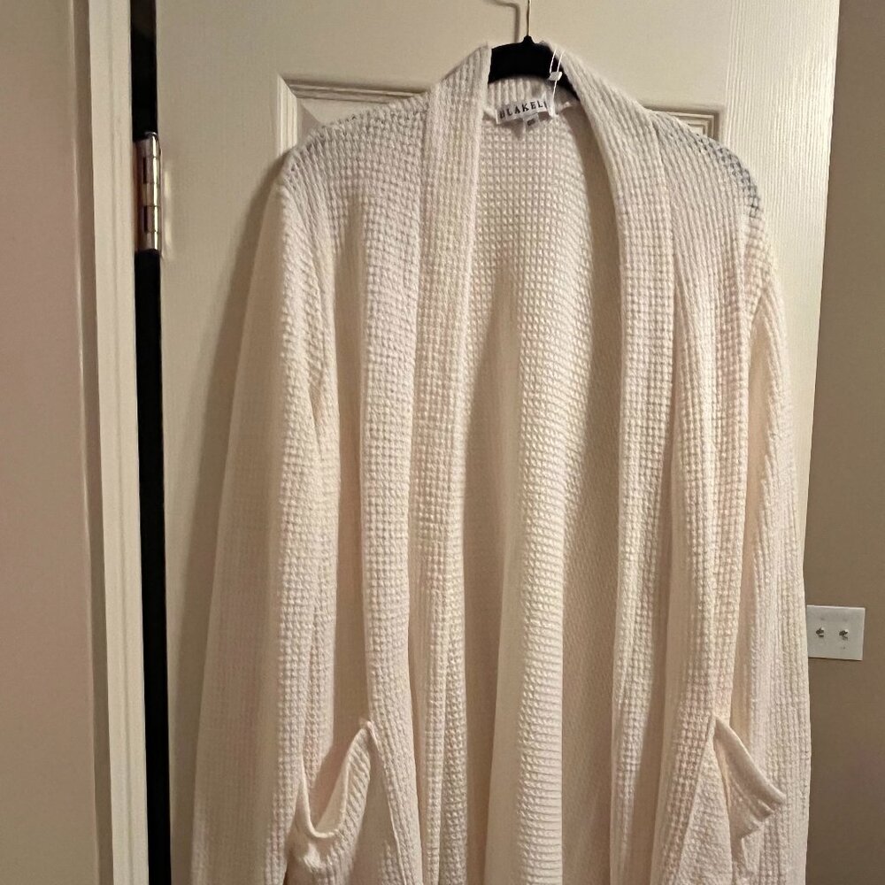 WAFFLE WEAVE KNIT CARDIGAN